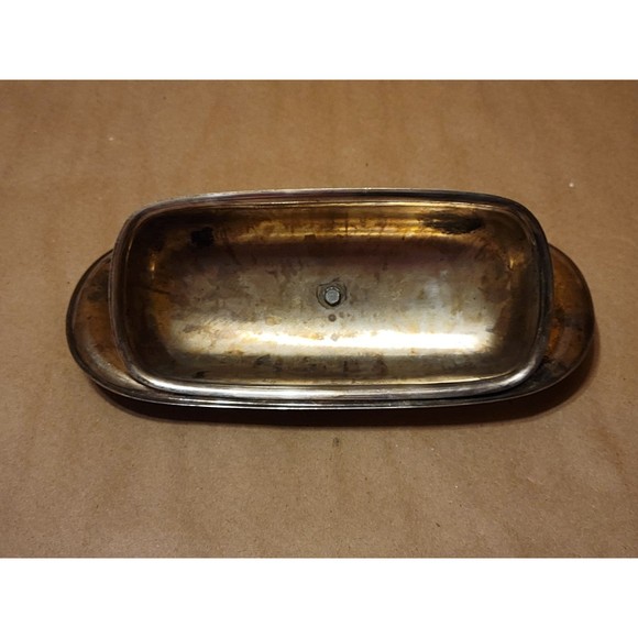 Vintage WM Rogers Silverplate Butter Dish with Glass Insert - Picture 8 of 10